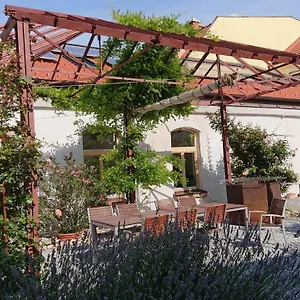 https://maison-am-liesingbach-apartment.vienna-besthotels.com