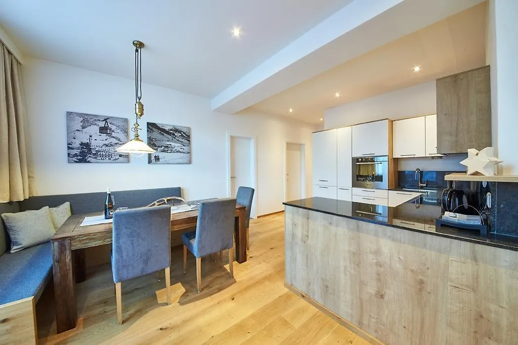 Appartements Der Fuchsbau Saalbach-Hinterglemm 0*,  Áustria